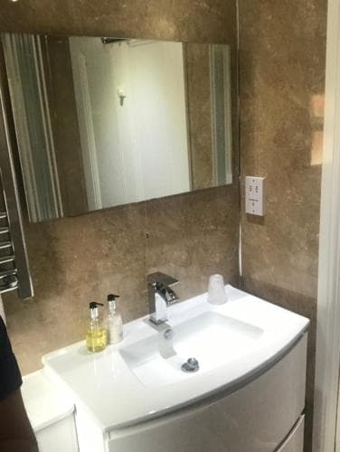 Elizabeth House Image 2