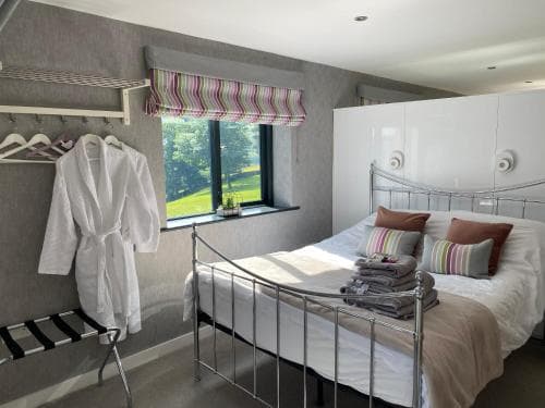 Room with a View Image 3