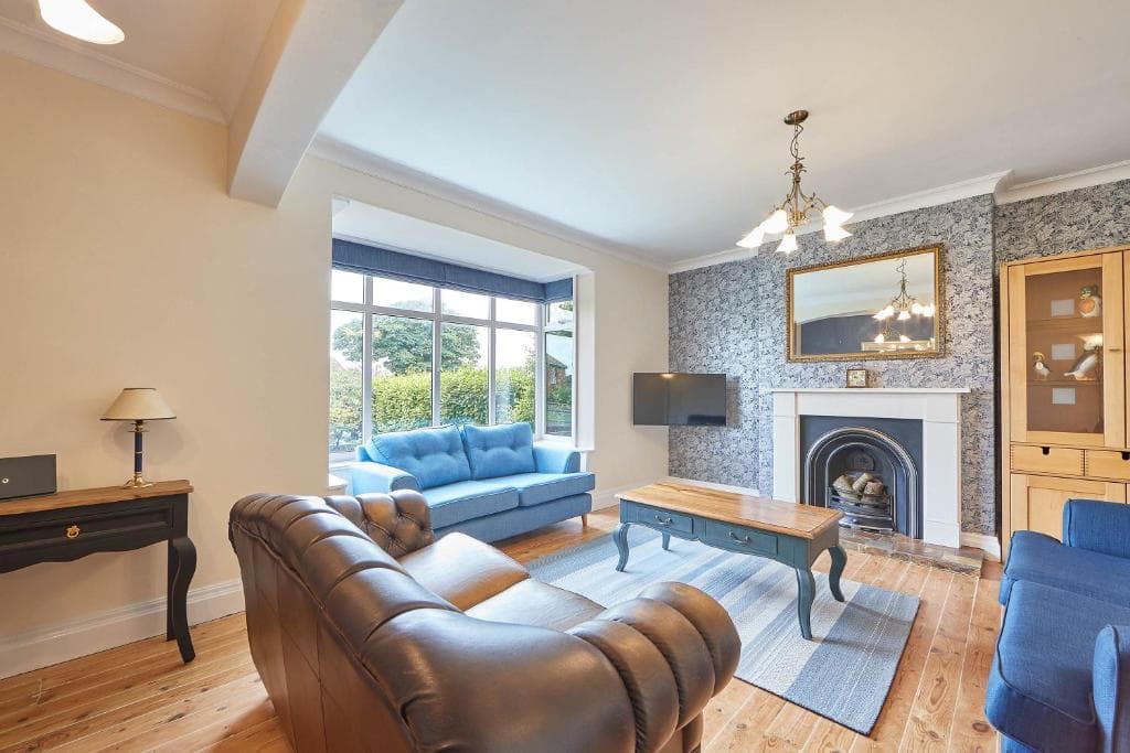 Host & Stay - Puffin House Image 1