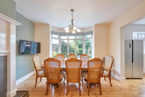 Host & Stay - Puffin House Image 3