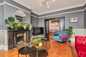 Large 7 Bed House - Sea Views - Parking - Pets - Hottub Image 2