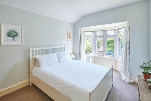 Host & Stay - Edwardian Seaside Town House Image 2
