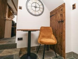 Ascot Cottage Image 2