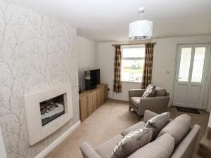 74 Penistone Road Image 2