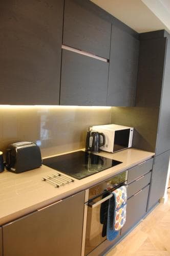 City Centre Garden view getaway for 2 FREE ONSITE PARKING Image 1