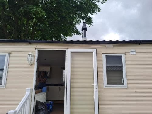 M&M Caravan Hire Image 3