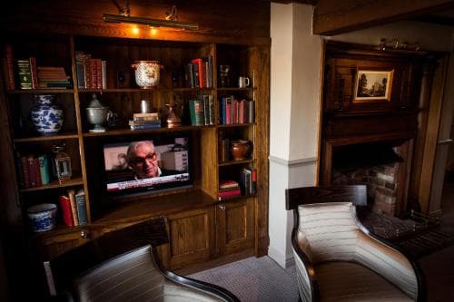 The Red Lion Inn by Greene King Inns Image 2