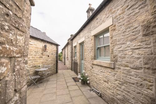 Poacher's Cottage Image 2