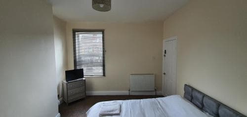 APARTMENT in CENTRAL DONCASTER Image 2