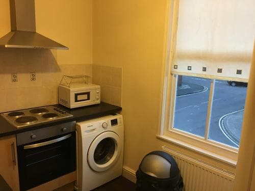 Impeccable Apartments at the heart of Stockton Image 5