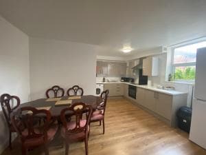 Inviting 3-Bed Apartment in Stockton-on-Tees Image 2