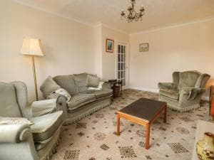 The Corner Bungalow Image 2