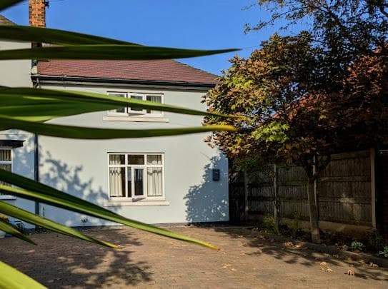 Racecourse Cottage Image 1