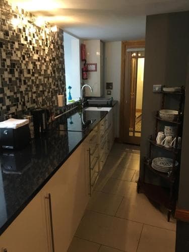 Otley town centre apartment Image 2