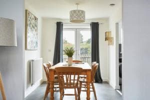 Halifax Gorgeous New Home - 3 bedrooms Image 1