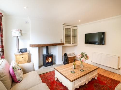 Jigsaw Cottage Image 3