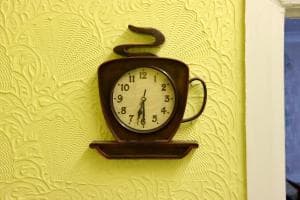 EXQUISITE FOLK VICTORIAN ONE-BED HOUSE: Image 2