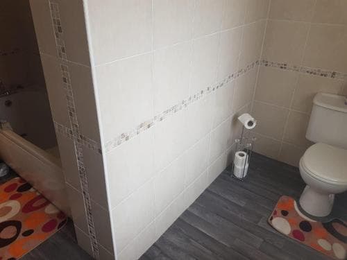 Spacious Luxurious Serviced Accomodation Image 3