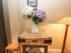 1 Stansfield Mews Image 2