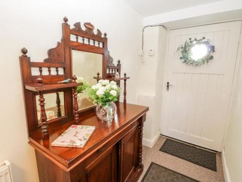 Manor House Farm Cottage Image 3