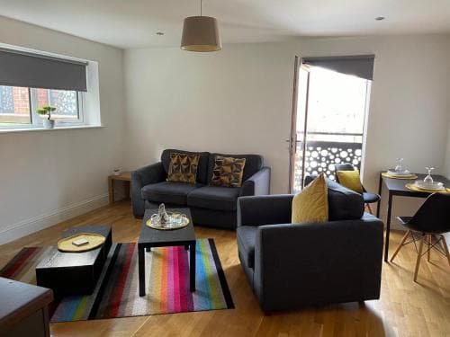 Best Priced Apartment In Hull 3 Image 3