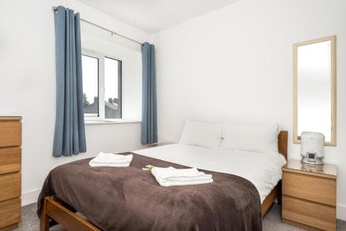 Entire 1 Bed - No. 45 - Free Parking - The Cosy Collection Ltd Image 3