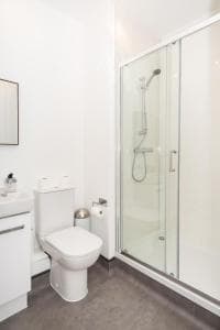 Entire 1 Bed - No. 45 - Free Parking - The Cosy Collection Ltd Image 2