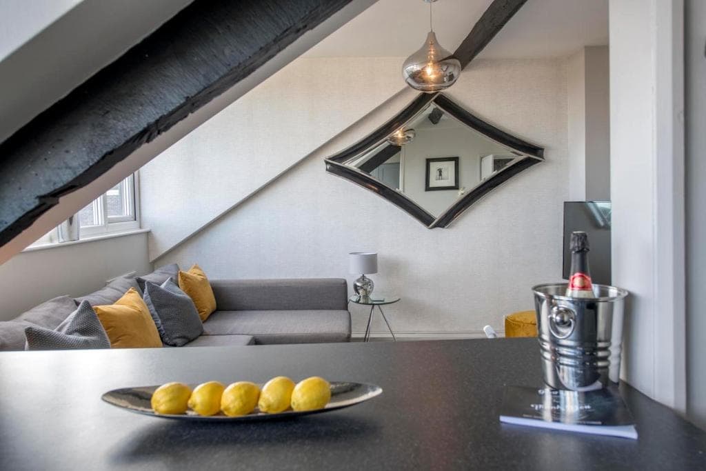 Rooftop View Image 1