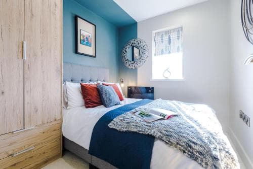 Parkview-Living private off-road parking space, 10 mins to Sheffield centre Image 2