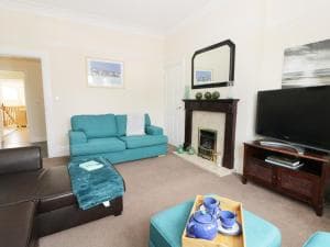 The Sea Glass Loft, Hornsea Image 2