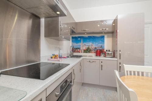 Bluebridge Walk Luxury Apartment Image 3