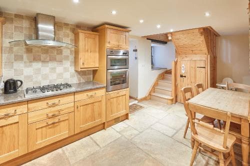 Host & Stay - Jacksons Cottage Image 3