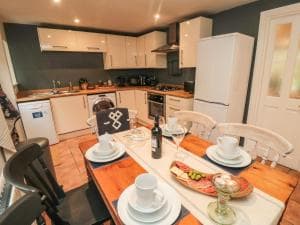 50 North End Image 2