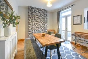 Harley's House Image 3