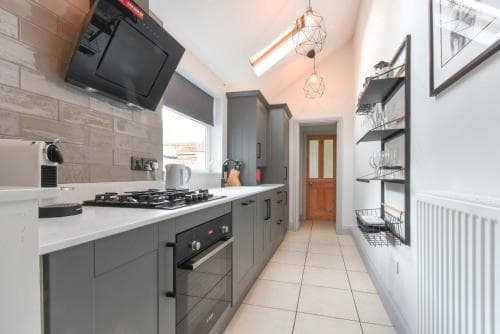 Harley's House Image 2