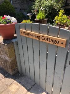 Wuthering Cottage - Central, Stylish, Cosy, Comfy Image 1