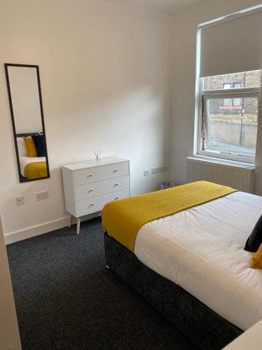 Ensuite Rooms near Universities & City Centre Image 3