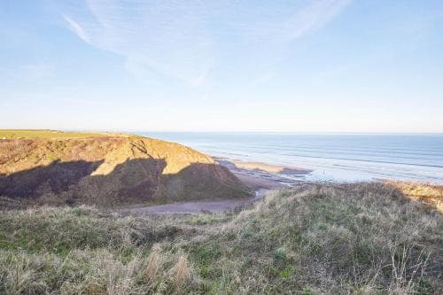 Host & Stay - 'Salty' Seaview Image 2