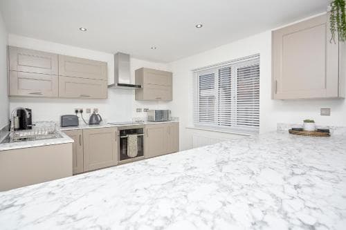 Luxury Duplex 2-Bed Apartment Fruit Market Marina Image 3