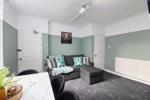 Ideal Apartment - Sleeps 6 - Netflix Image 2