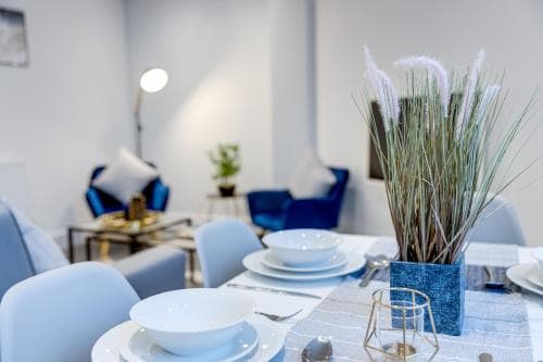 Centrally Located, Modern 2 Bedroom Apartment with Parking Image 2