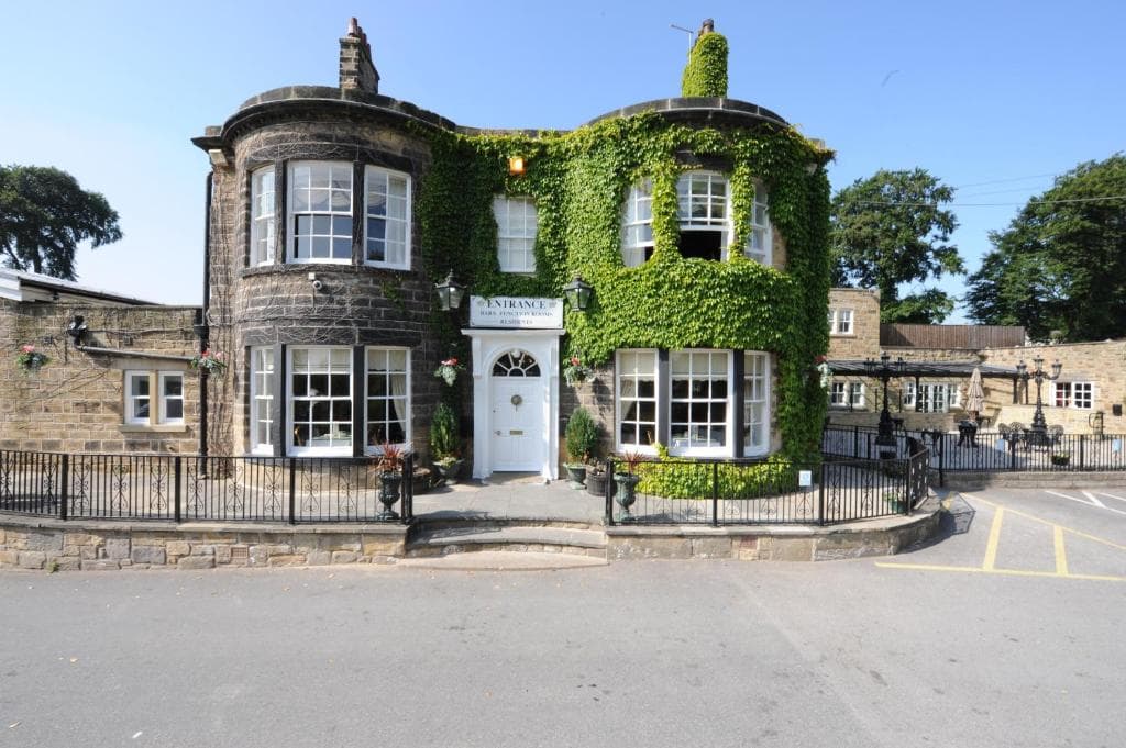 Kings Croft Hotel Image 2