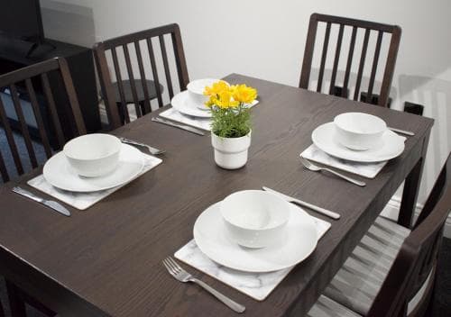 Beautifully refurbished 2 bedroom self-contained apartment with secure parking Image 3