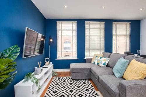 Stunning City Centre 3 Bed, 3 Bath - Sleeps 8! Image 3
