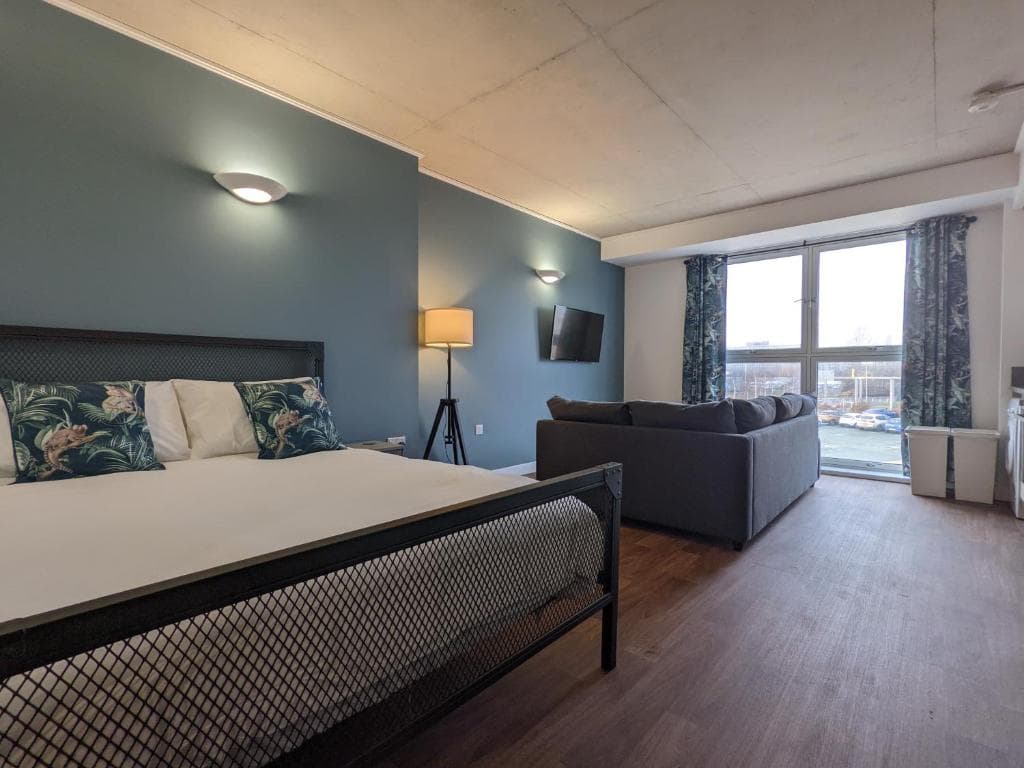 Middlehaven Luxury Studio Image 1