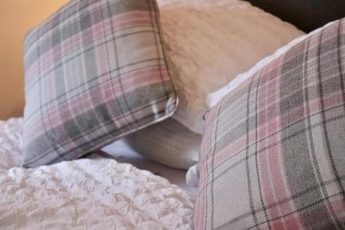 Entire Family Vacation Home . WiFi . FREE Parking Image 2