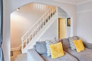 Host & Stay - Tanqueray House Image 2