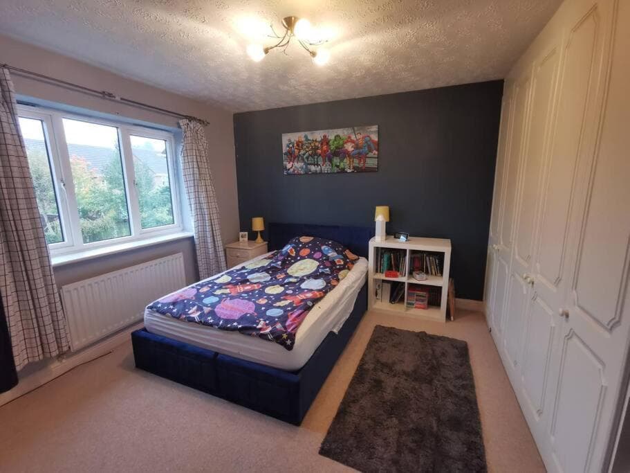 Quiet family home close to Leeds & Harrogate Image 1