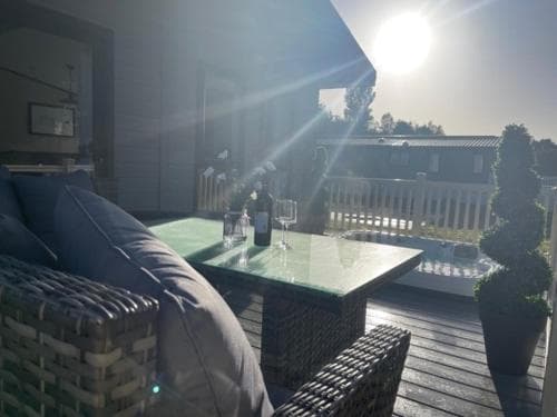 Ailsa Lodge with Hot Tub Image 2