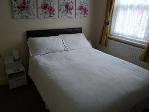 The Phoenix Guest House Image 1